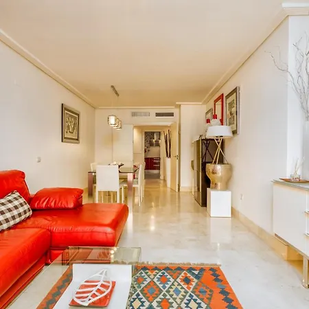 Апартаменты 2 Bedroom With Pool In The Heart Of Puerto Banus *