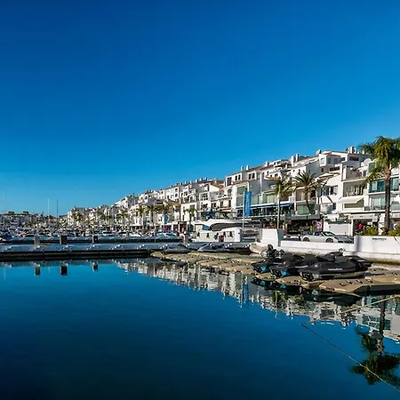 2 Bedroom With Pool In The Heart Of Puerto Banus Апартаменты